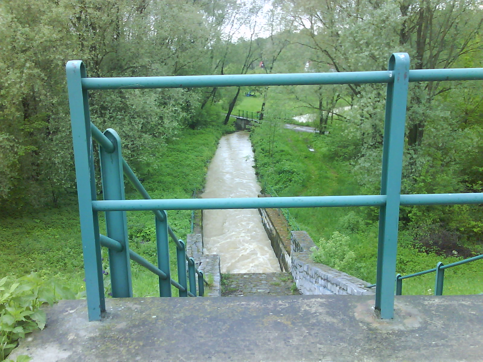 velká voda 18.5.2010 horní a hukovická přehrada 009.jpg
